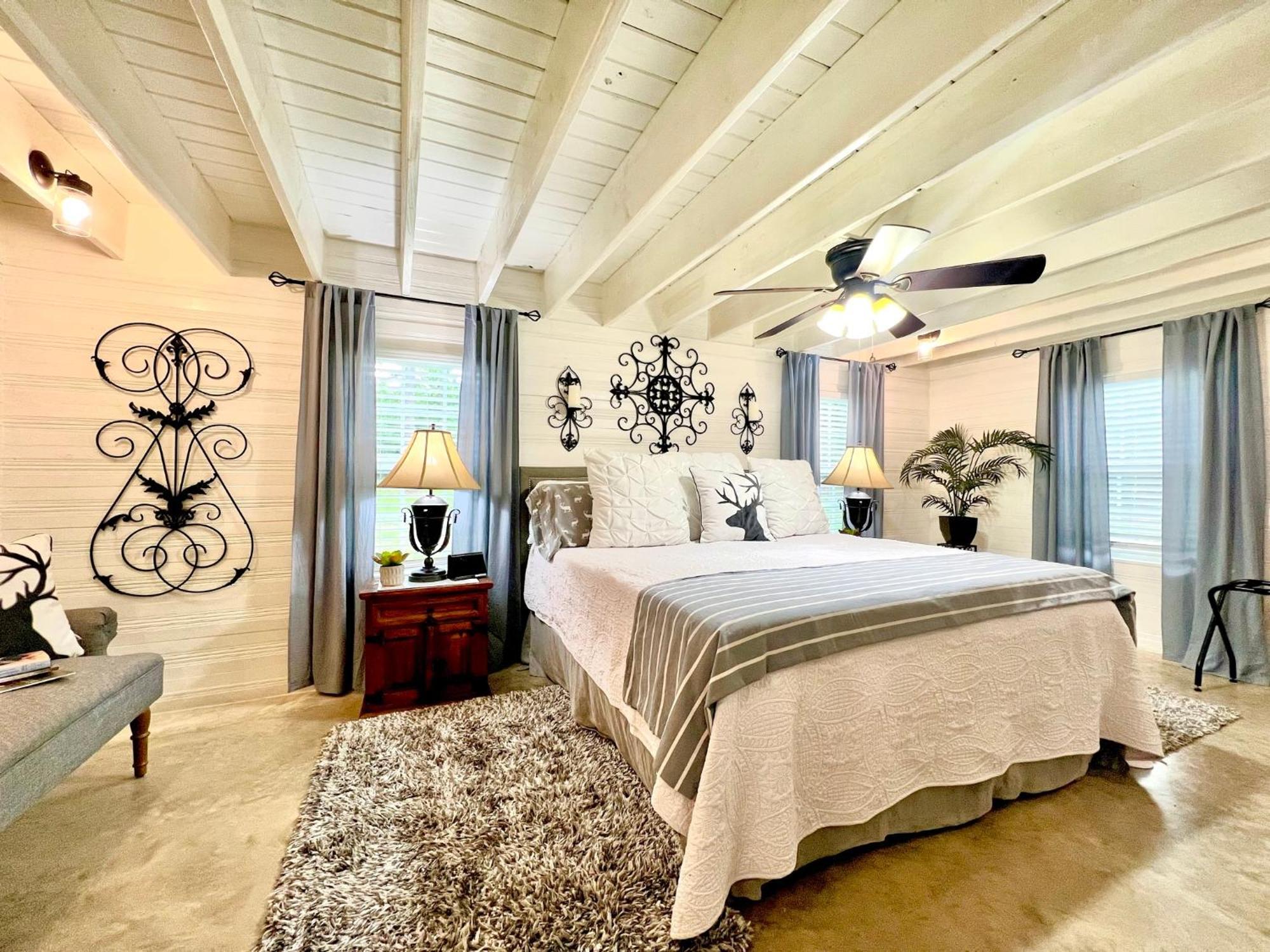 Platt A Tranquil Retreat Loaded With Ambiance! Sleeps 10ヴィラ エクステリア 写真