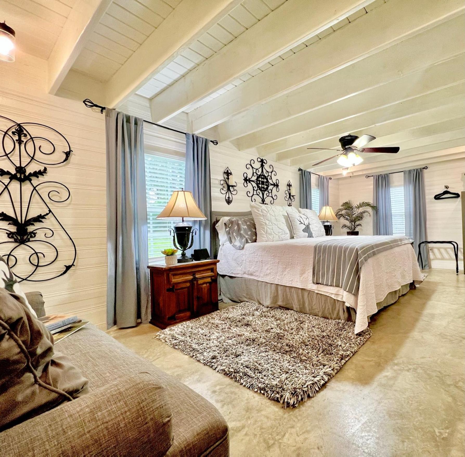 Platt A Tranquil Retreat Loaded With Ambiance! Sleeps 10ヴィラ エクステリア 写真